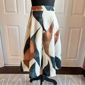 Jenn. Ivory and Black Woven Large Pleat A-line Woven Full Skirt